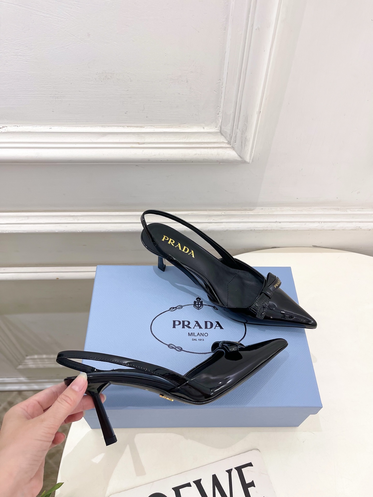 Prada Style Leather Women's Shoes style reference detail image 4 from source 784786