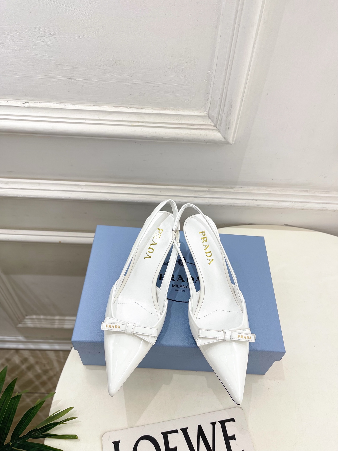 Prada Style Leather Women's Shoes Lookbook Reference image 1