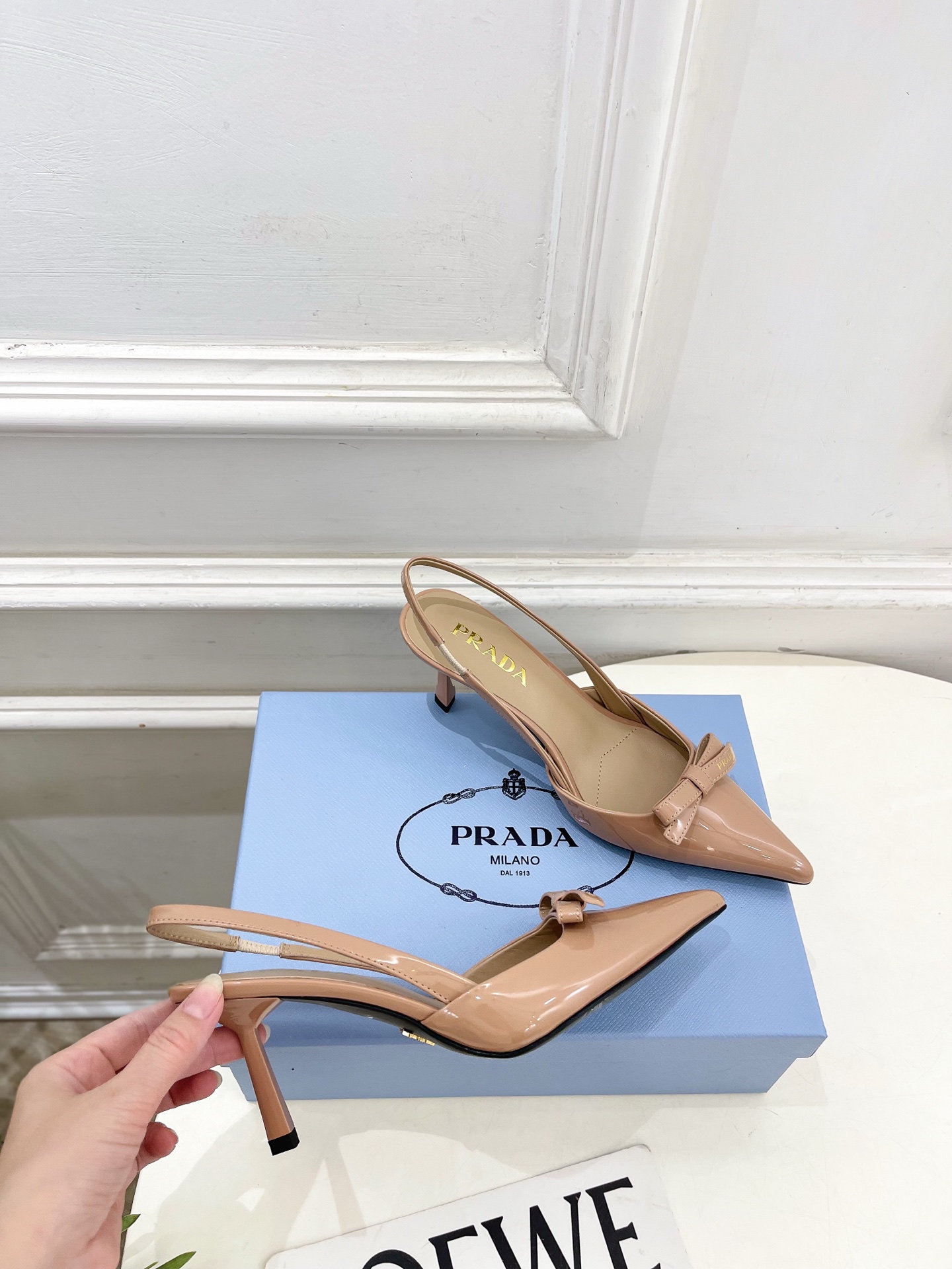 Prada Style Leather Women's Shoes style reference detail image 4 from source 784789