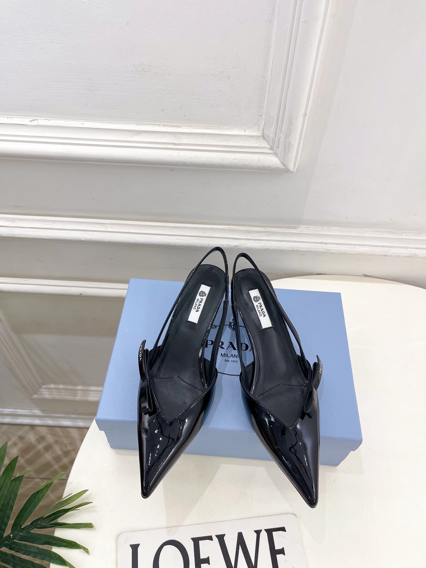 Prada Style Leather Women's Shoes Lookbook Reference image 1
