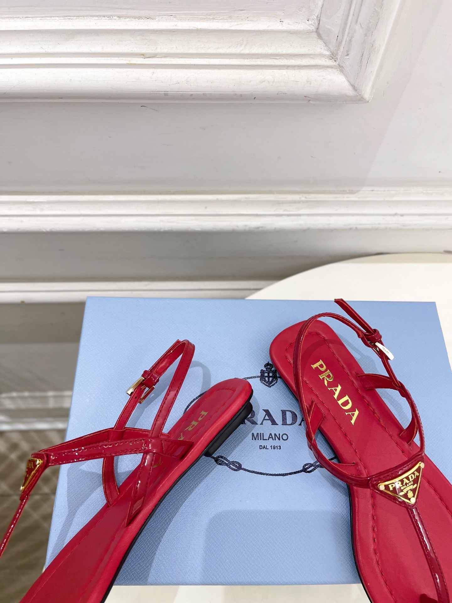 Prada Style Leather Women's Shoes style reference detail image 8 from source 784795