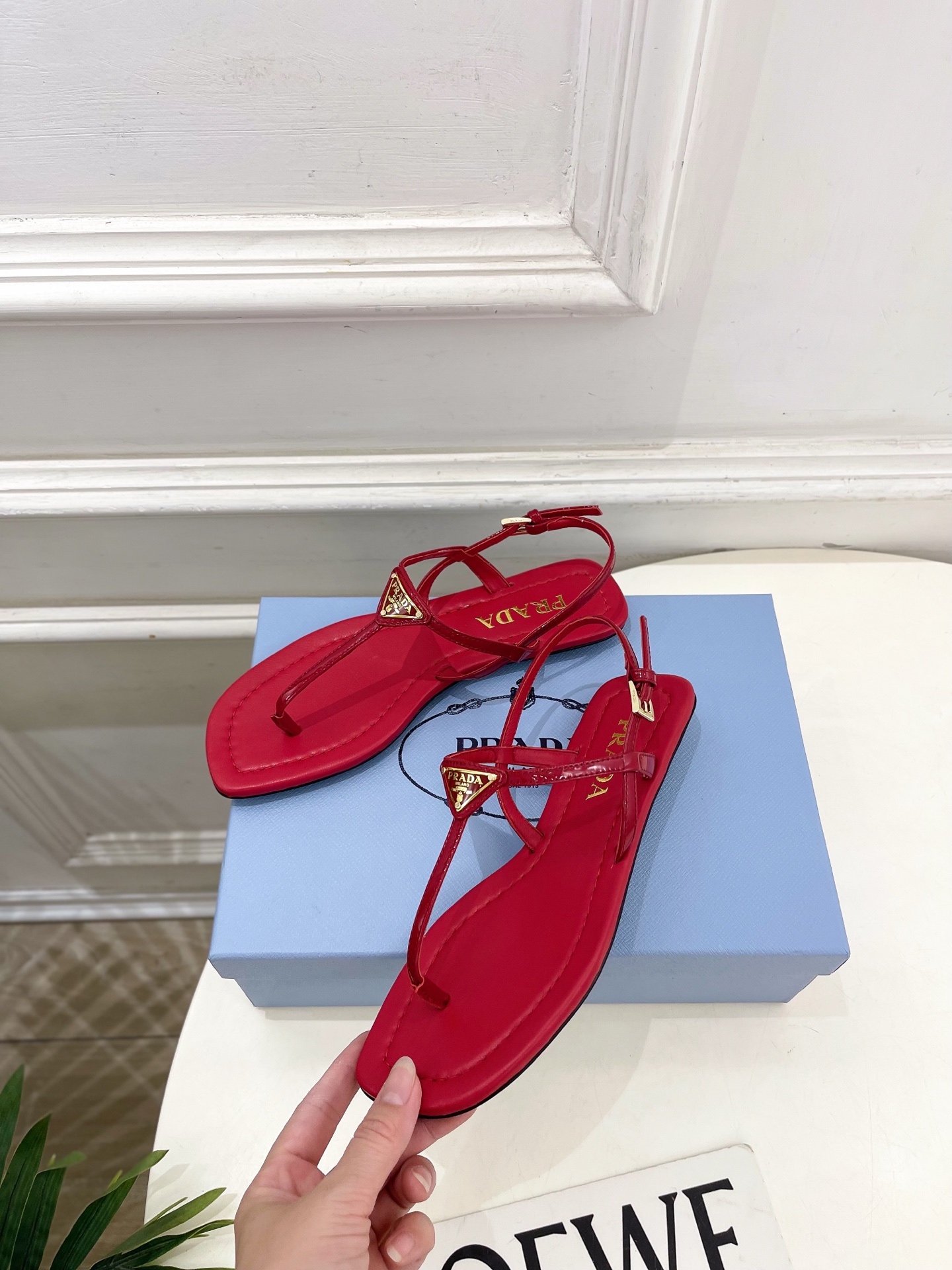 Prada Style Leather Women's Shoes style reference detail image 3 from source 784795