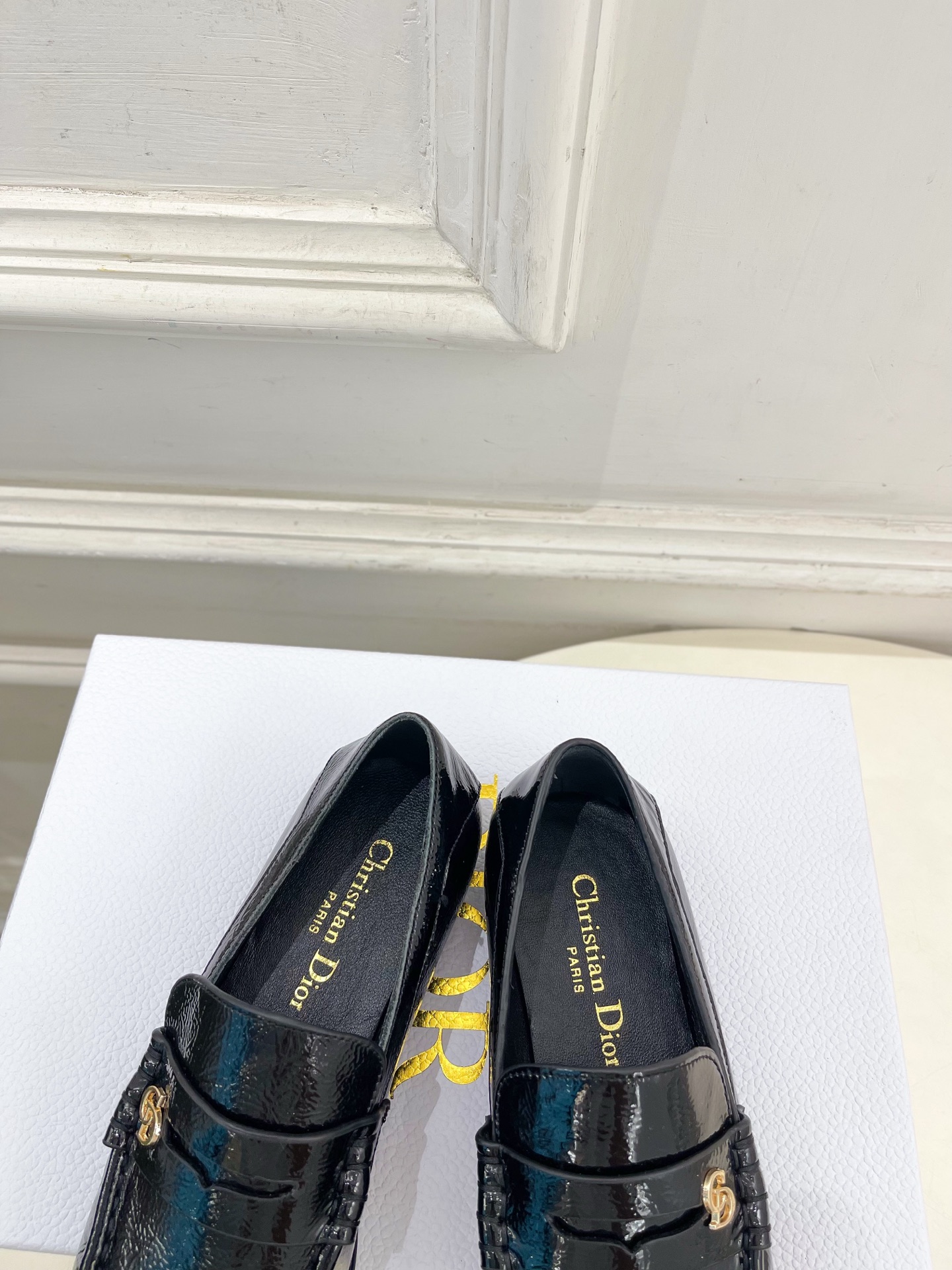 Dior |  迪奥 26𝐬𝐬 🧡💚2026春夏新品 顶级版本⚠️专柜主打新款  经典CD褶皱平底乐福鞋
