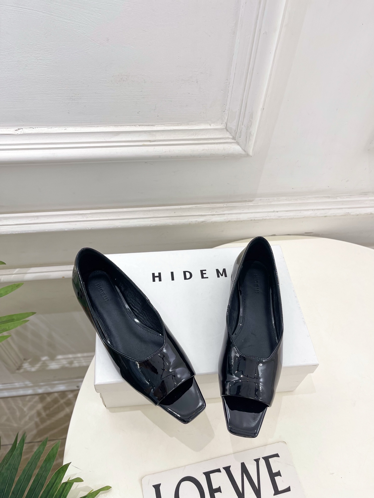 HIDEMI 2026春夏新品极简方头鱼嘴平底单鞋—————————作为这两年最受欢迎的设计师牌，设计简