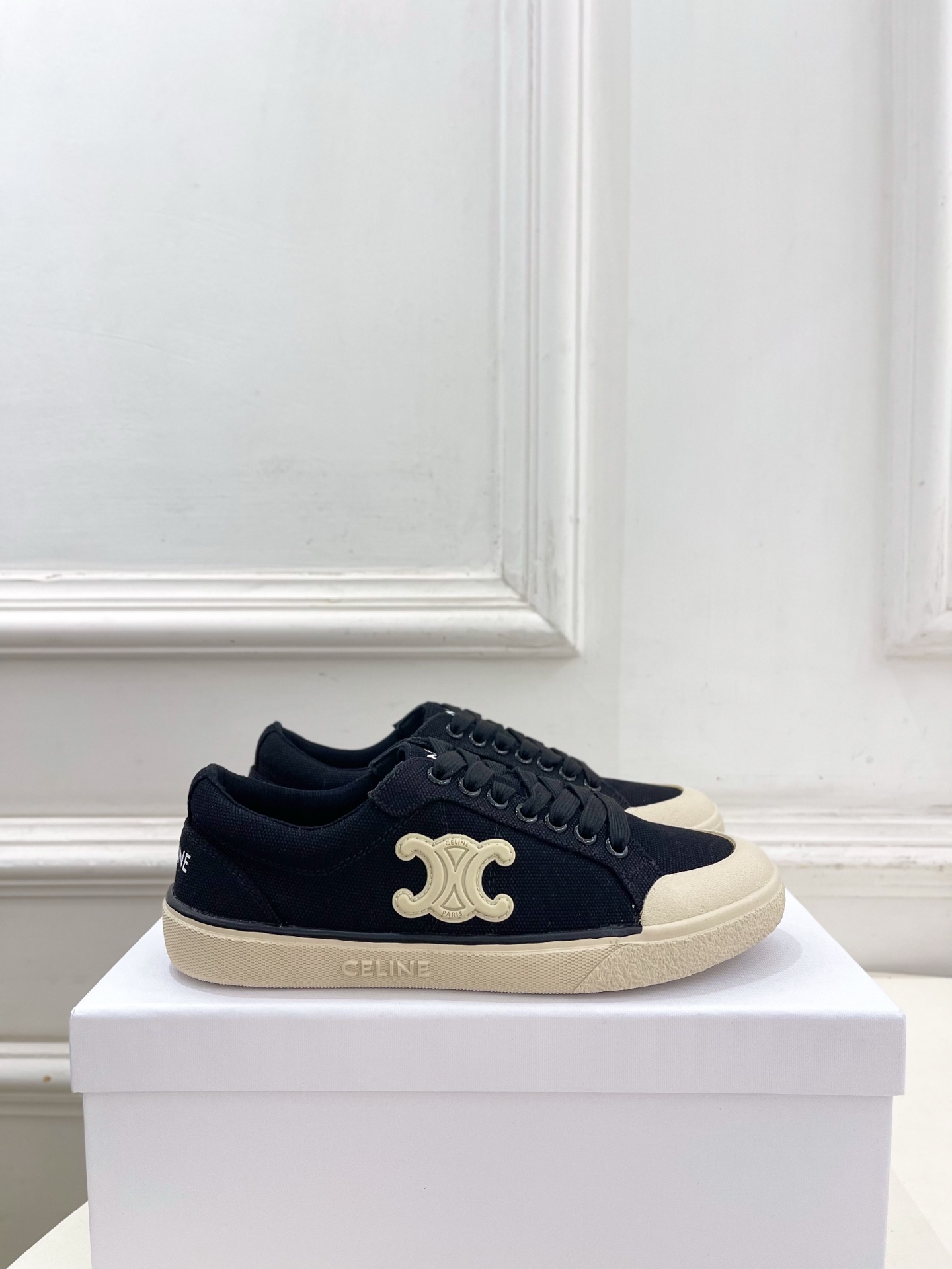 CELINE  | 赛琳  26𝐬𝐬 💛2026春夏新品凯旋门ALAN帆布低帮休闲运动鞋 上新！🔜 BS