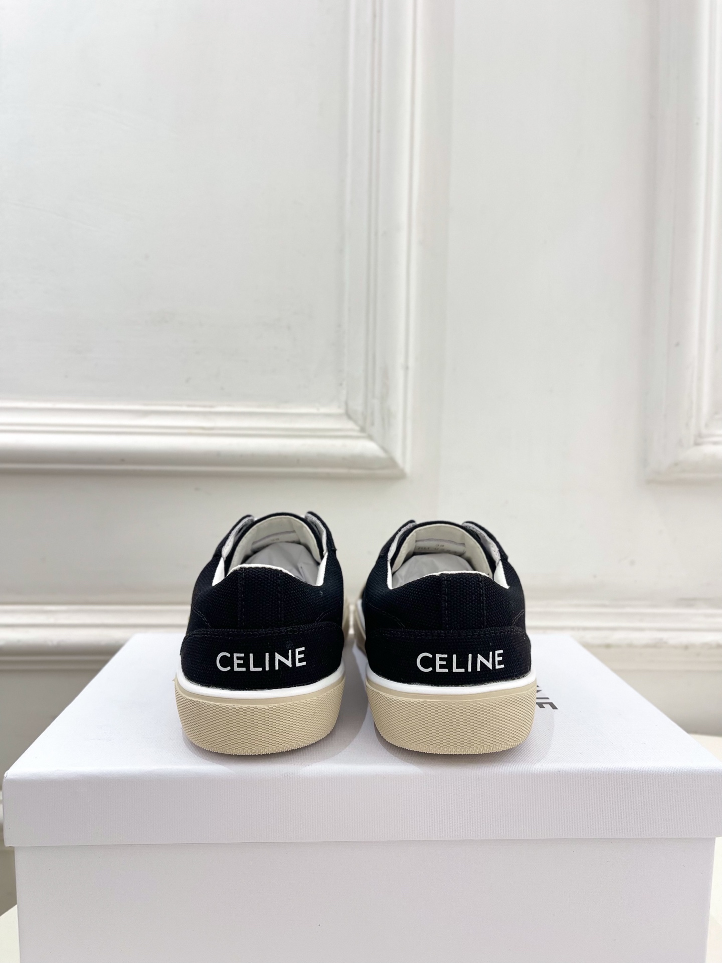 CELINE  | 赛琳  26𝐬𝐬 💛2026春夏新品凯旋门ALAN帆布低帮休闲运动鞋 上新！🔜 BS