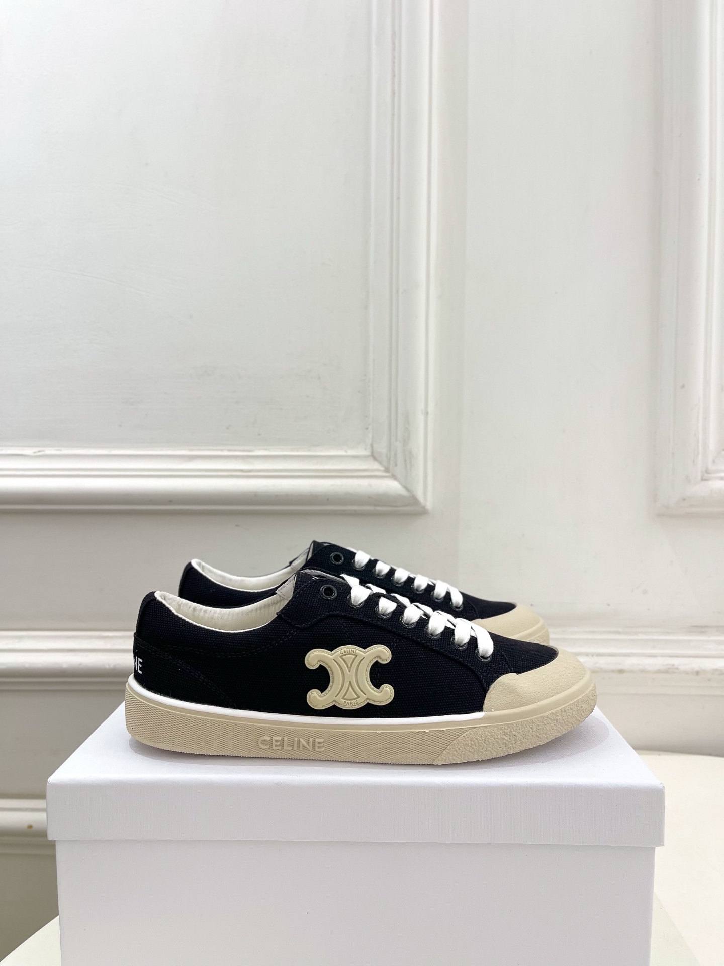 CELINE  | 赛琳  26𝐬𝐬 💛2026春夏新品凯旋门ALAN帆布低帮休闲运动鞋 上新！🔜 BS