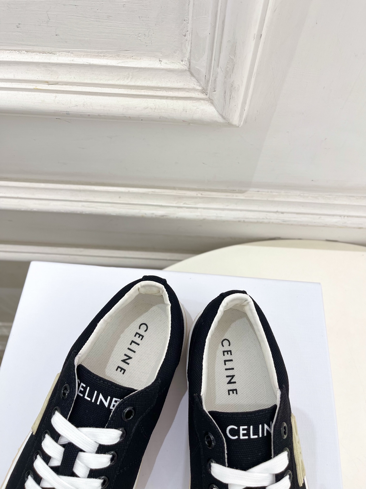 CELINE  | 赛琳  26𝐬𝐬 💛2026春夏新品凯旋门ALAN帆布低帮休闲运动鞋 上新！🔜 BS