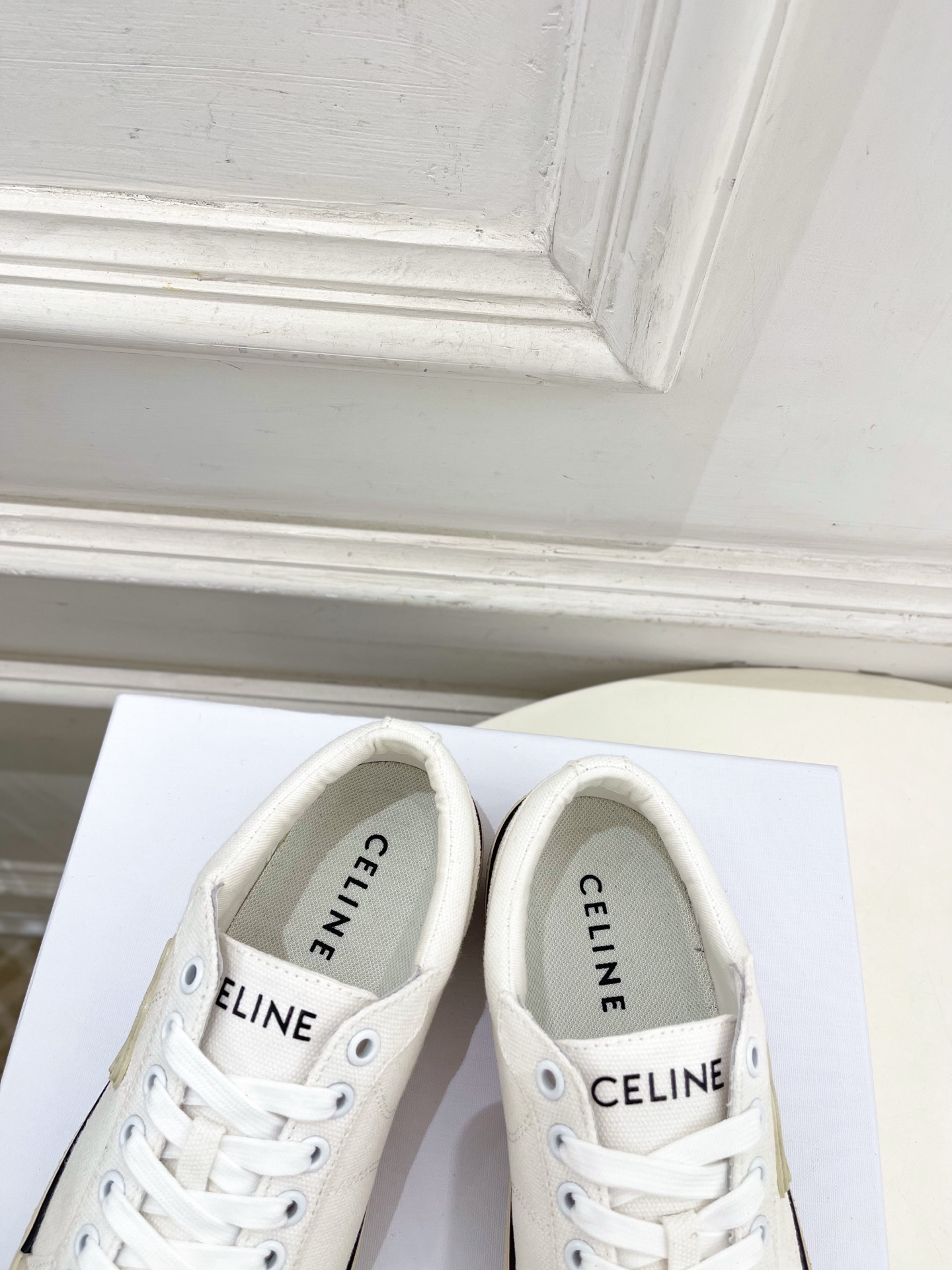 CELINE  | 赛琳  26𝐬𝐬 💛2026春夏新品凯旋门ALAN帆布低帮休闲运动鞋 上新！🔜 BS