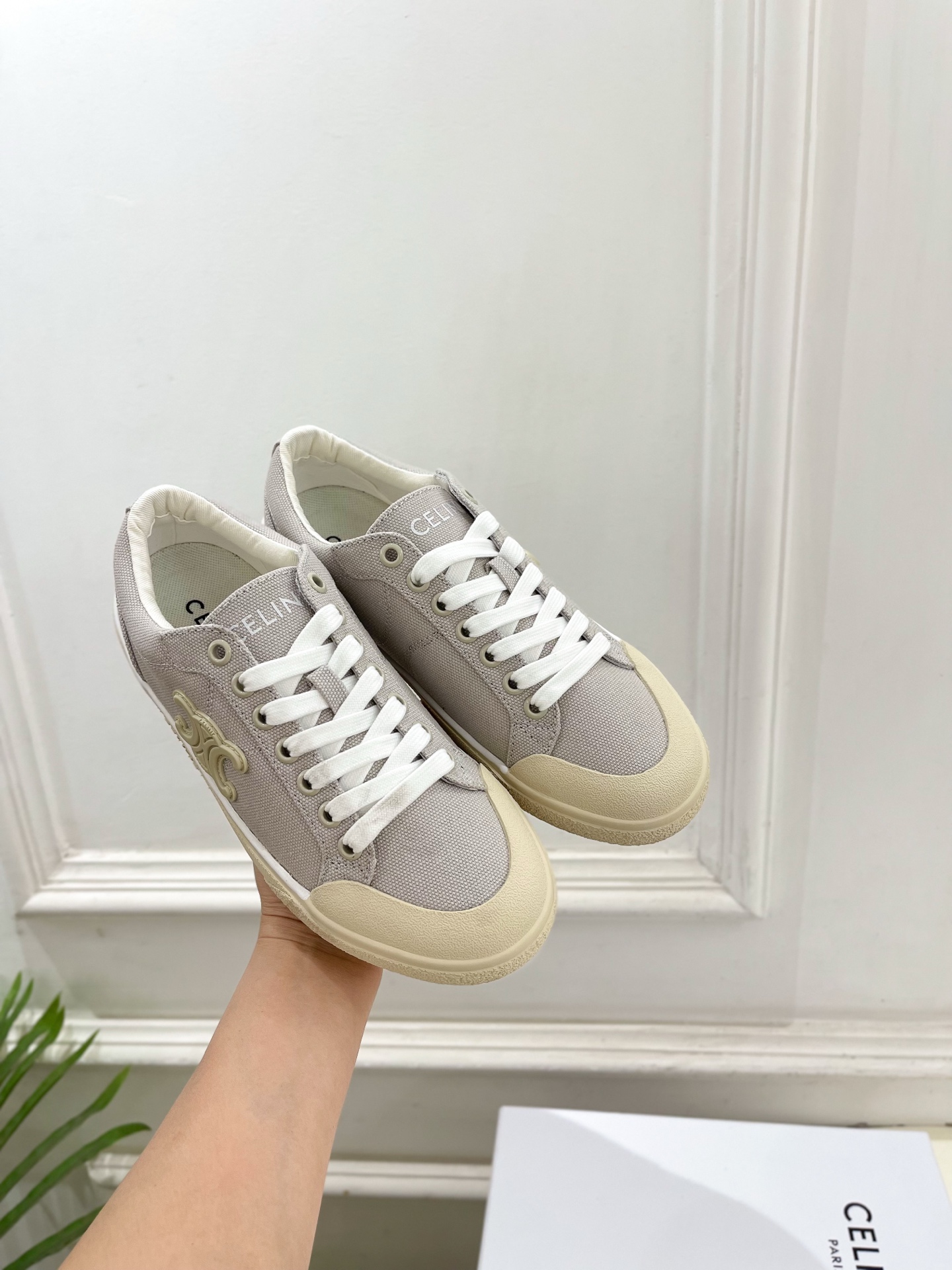 CELINE  | 赛琳  26𝐬𝐬 💛2026春夏新品凯旋门ALAN帆布低帮休闲运动鞋 上新！🔜 BS