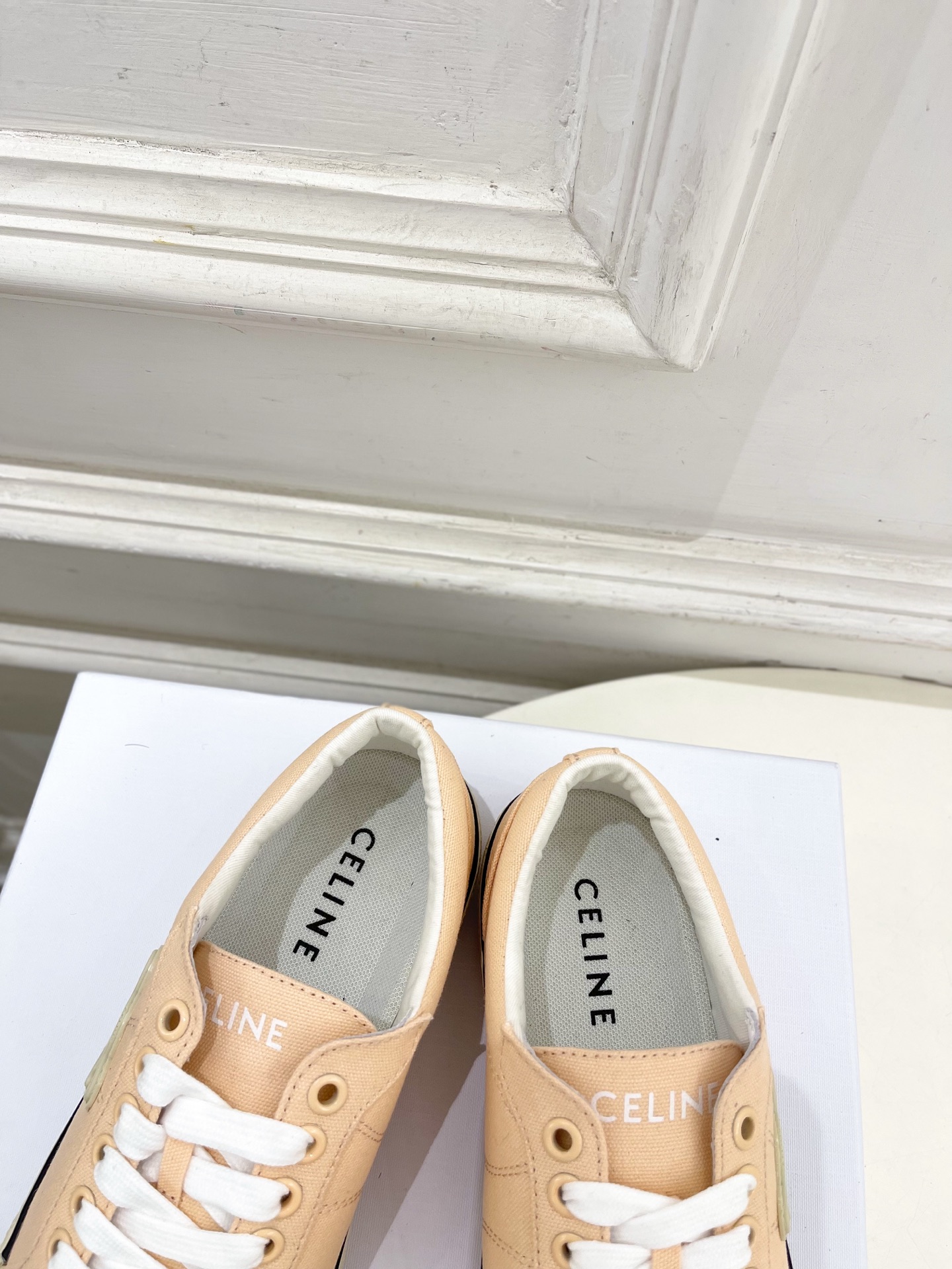 CELINE  | 赛琳  26𝐬𝐬 💛2026春夏新品凯旋门ALAN帆布低帮休闲运动鞋 上新！🔜 BS