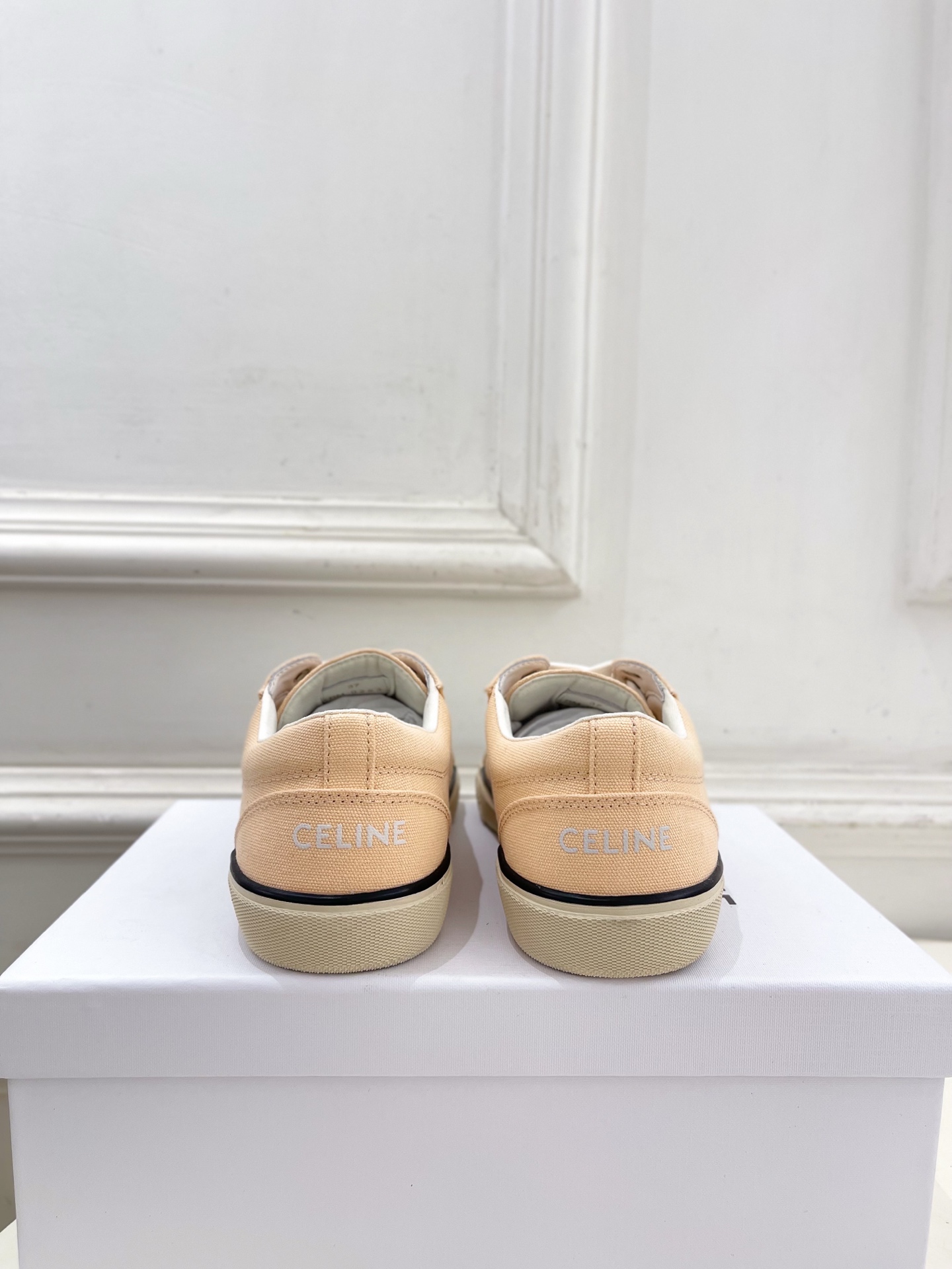 CELINE  | 赛琳  26𝐬𝐬 💛2026春夏新品凯旋门ALAN帆布低帮休闲运动鞋 上新！🔜 BS
