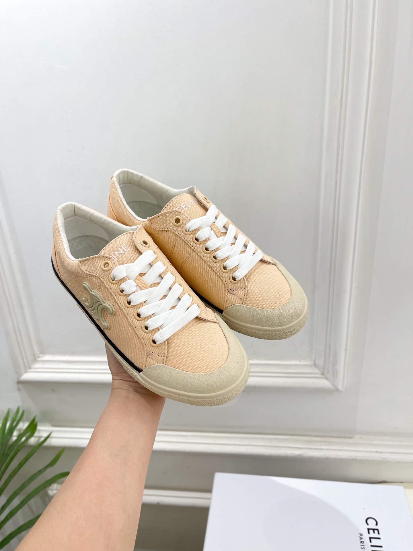 CELINE  | 赛琳  26𝐬𝐬 💛2026春夏新品凯旋门ALAN帆布低帮休闲运动鞋 上新！🔜 BS