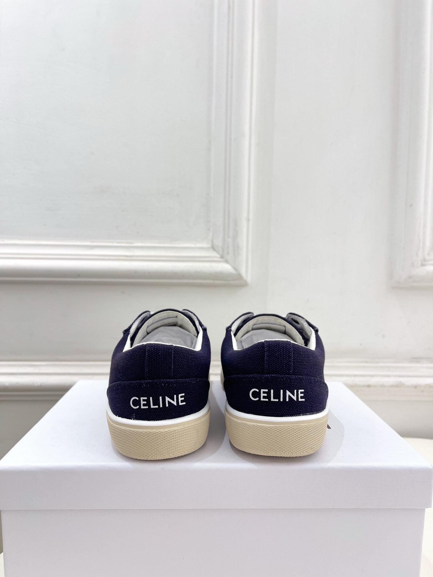 CELINE  | 赛琳  26𝐬𝐬 💛2026春夏新品凯旋门ALAN帆布低帮休闲运动鞋 上新！🔜 BS