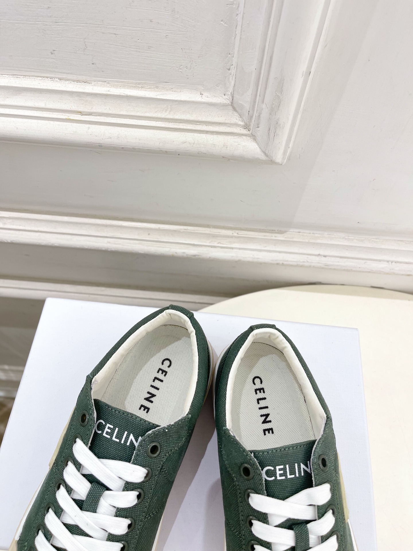 CELINE  | 赛琳  26𝐬𝐬 💛2026春夏新品凯旋门ALAN帆布低帮休闲运动鞋 上新！🔜 BS