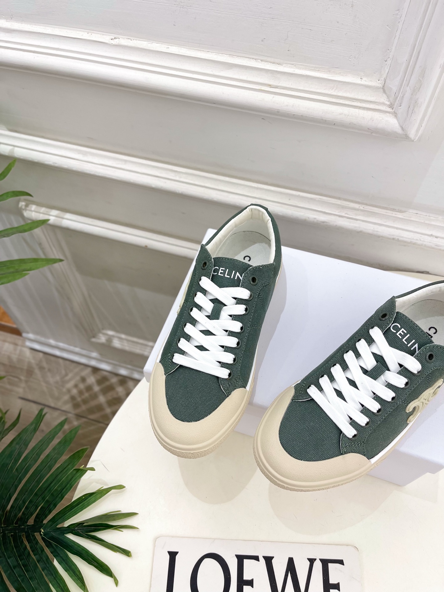 CELINE  | 赛琳  26𝐬𝐬 💛2026春夏新品凯旋门ALAN帆布低帮休闲运动鞋 上新！🔜 BS