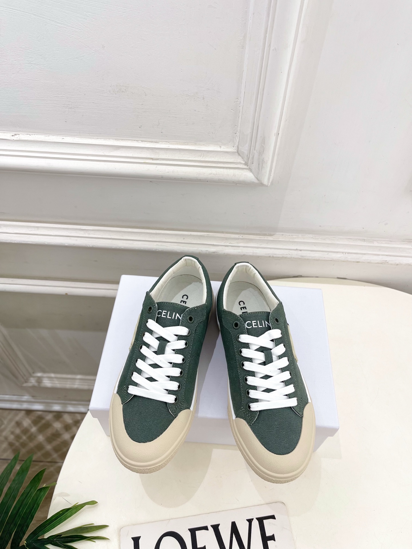 CELINE  | 赛琳  26𝐬𝐬 💛2026春夏新品凯旋门ALAN帆布低帮休闲运动鞋 上新！🔜 BS