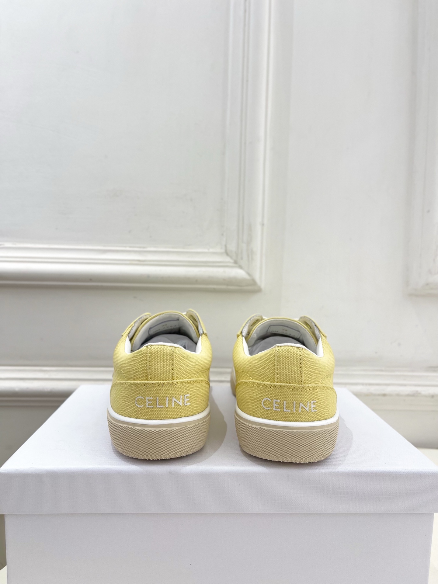 CELINE  | 赛琳  26𝐬𝐬 💛2026春夏新品凯旋门ALAN帆布低帮休闲运动鞋 上新！🔜 BS
