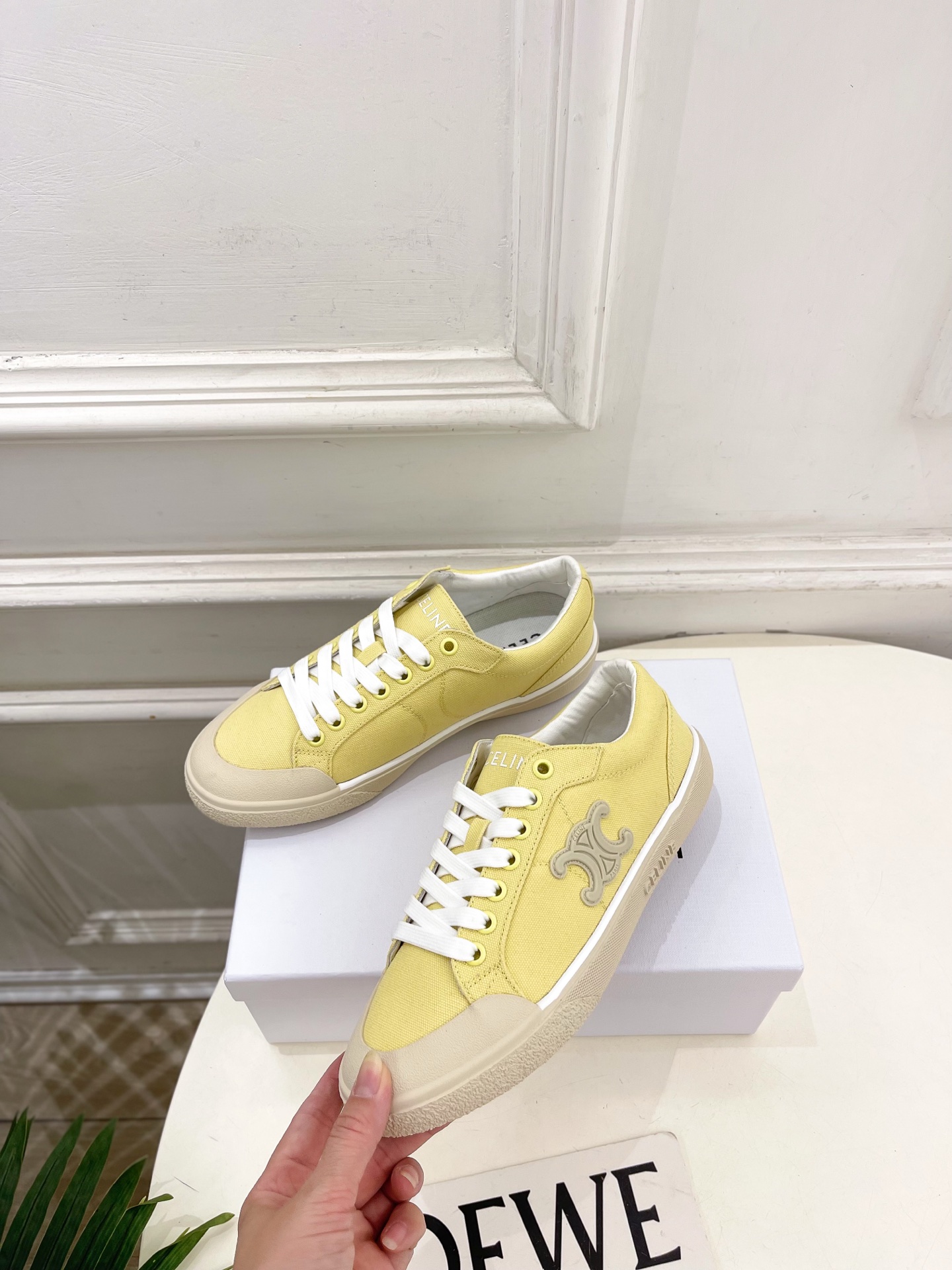 CELINE  | 赛琳  26𝐬𝐬 💛2026春夏新品凯旋门ALAN帆布低帮休闲运动鞋 上新！🔜 BS