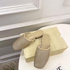 The row 2026春夏新品 TR水钻镂空网纱半拖鞋—————————作为这两年最受欢迎的设计师牌, The row 2026春夏新品 TR水钻镂空网纱半拖鞋—————————作为这两年最受欢迎的设计师牌,