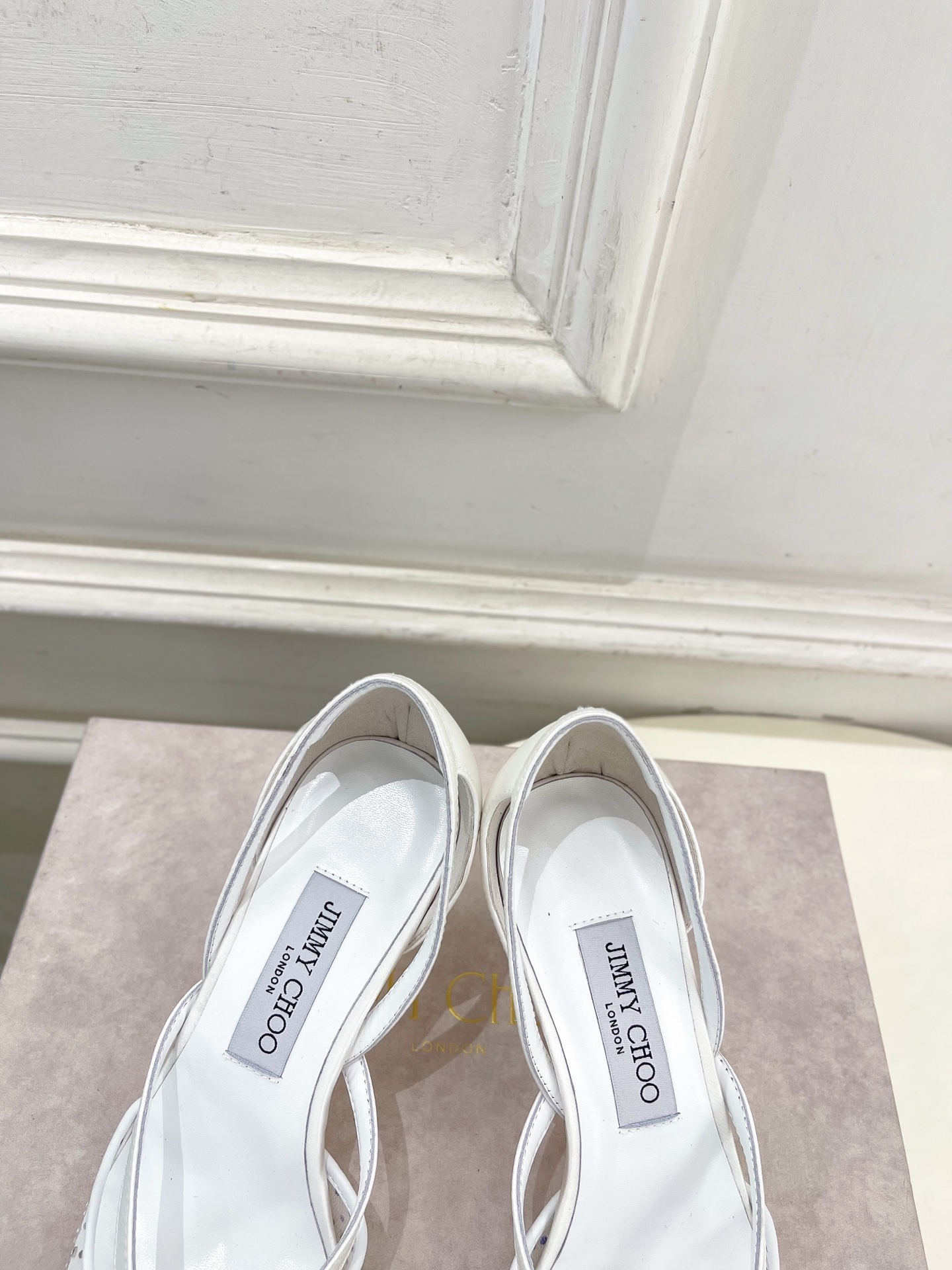 JimmyChoo 吉米周 26𝐬𝐬 ——— ✨ 2026春夏新品 专柜最新JC水钻球网纱尖头高跟 JimmyChoo 吉米周 26𝐬𝐬 ——— ✨ 2026春夏新品 专柜最新JC水钻球网纱尖头高跟