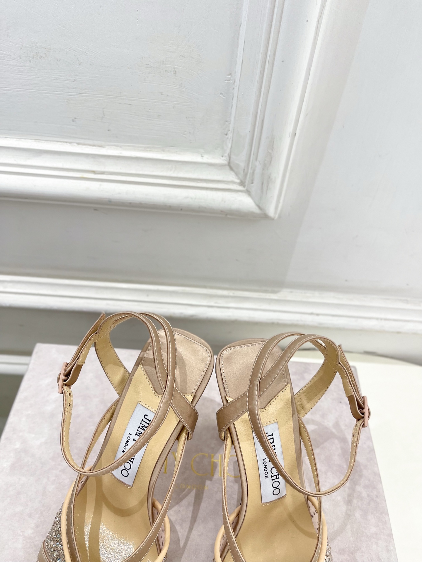 JimmyChoo 吉米周 26𝐬𝐬 ——— ✨ 2026春夏新品 专柜最新JC水钻球网纱高跟凉鞋 JimmyChoo 吉米周 26𝐬𝐬 ——— ✨ 2026春夏新品 专柜最新JC水钻球网纱高跟凉鞋