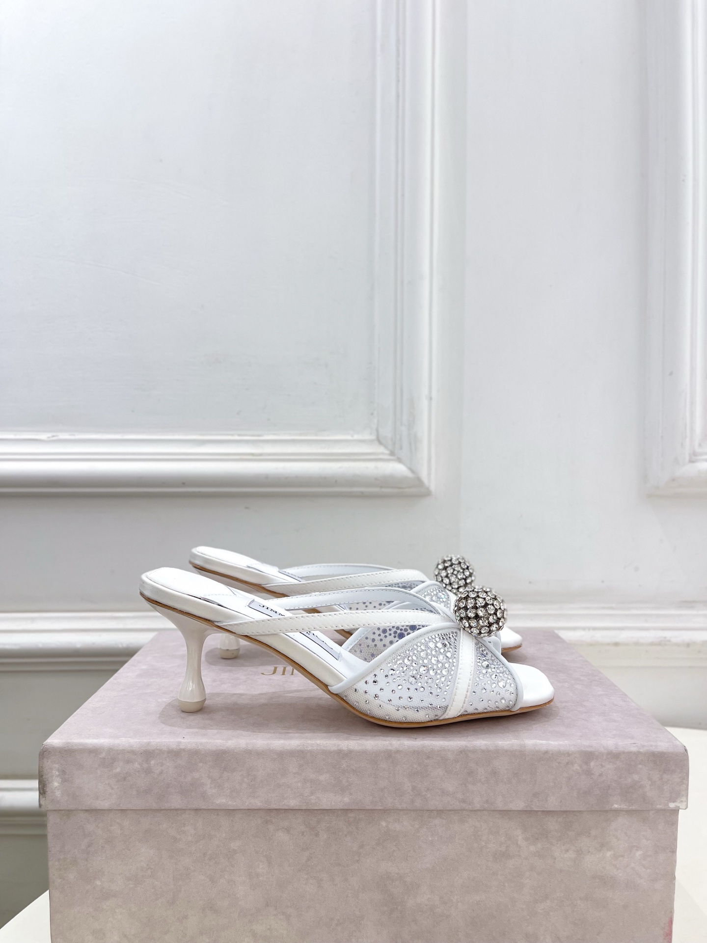 JimmyChoo 吉米周 26𝐬𝐬 ———    ✨ 2026春夏新品 专柜最新JC水钻球网纱高跟拖鞋