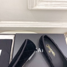𝐂𝐇𝐀𝐍𝐄𝐋 | 小香 26𝐬𝐬 🦋2026 春夏新品 专柜经典走秀款 小香双C拼色菱格蝴蝶结芭蕾 𝐂𝐇𝐀𝐍𝐄𝐋 | 小香 26𝐬𝐬 🦋2026 春夏新品 专柜经典走秀款 小香双C拼色菱格蝴蝶结芭蕾