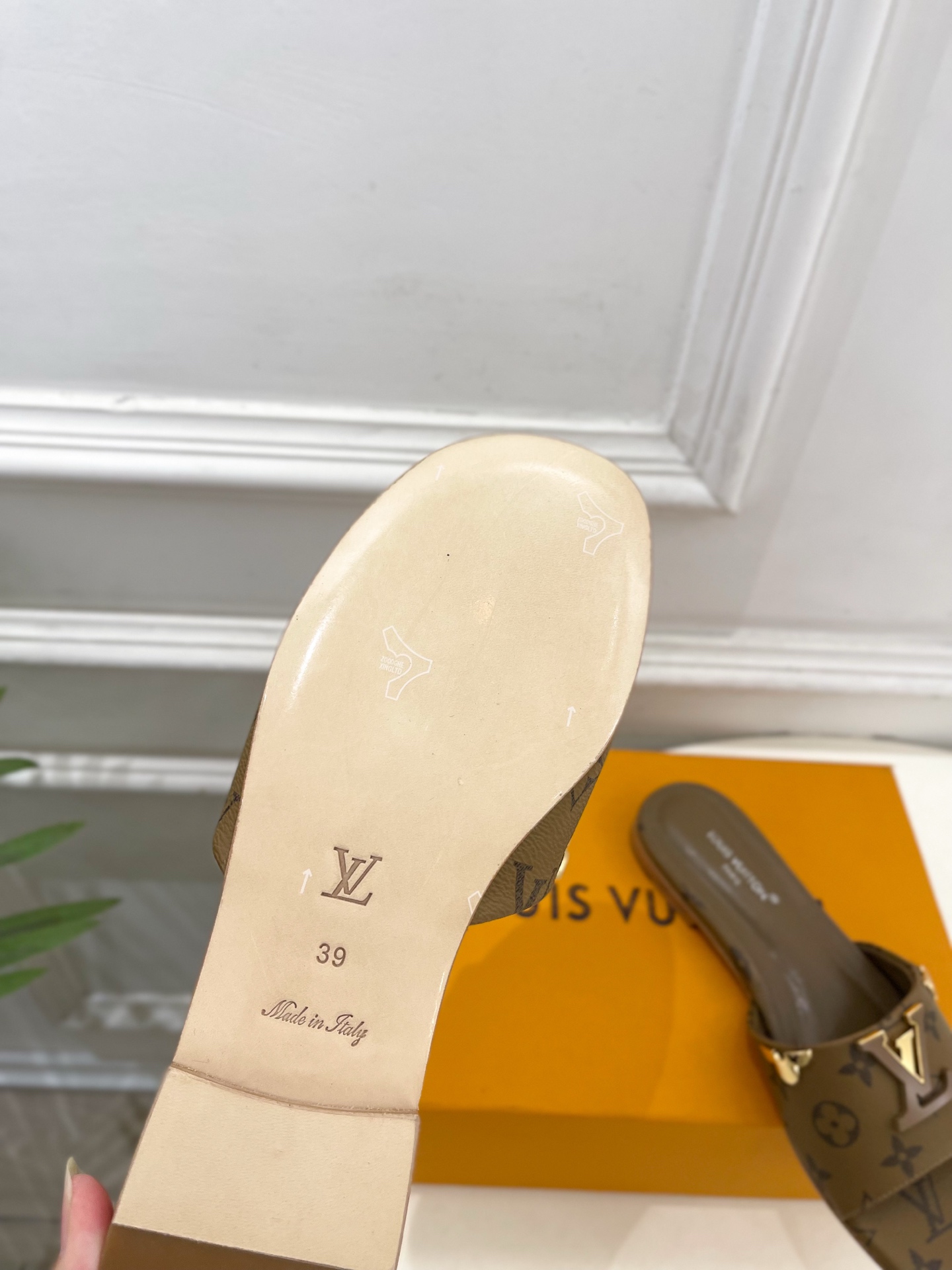 LV  | 路易威登  26𝐬𝐬 🧡💚2026春夏新款 顶级版本‼️原版一致专柜主打最新款 LV 金属字