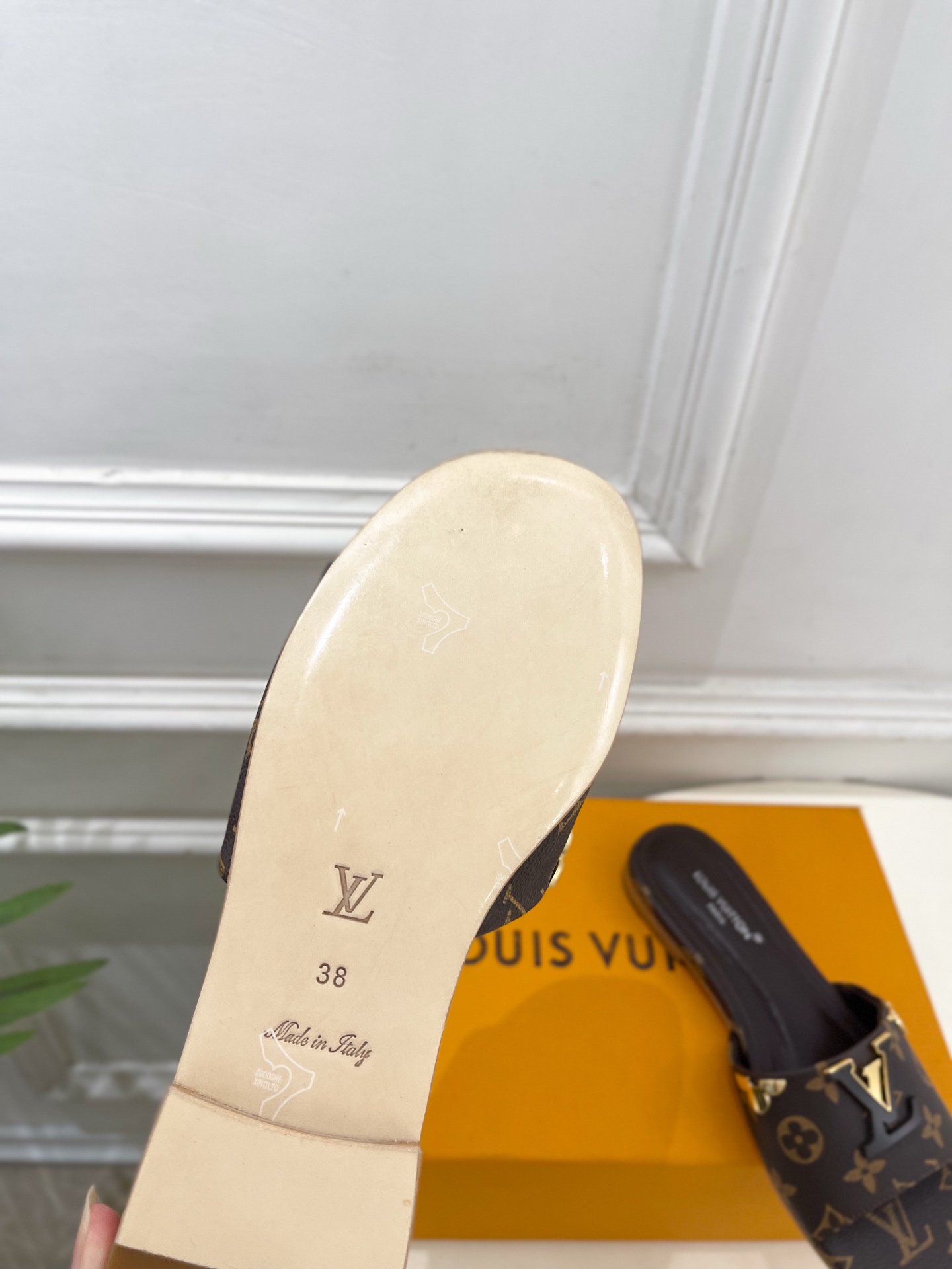 LV  | 路易威登  26𝐬𝐬 🧡💚2026春夏新款 顶级版本‼️原版一致专柜主打最新款 LV 金属字