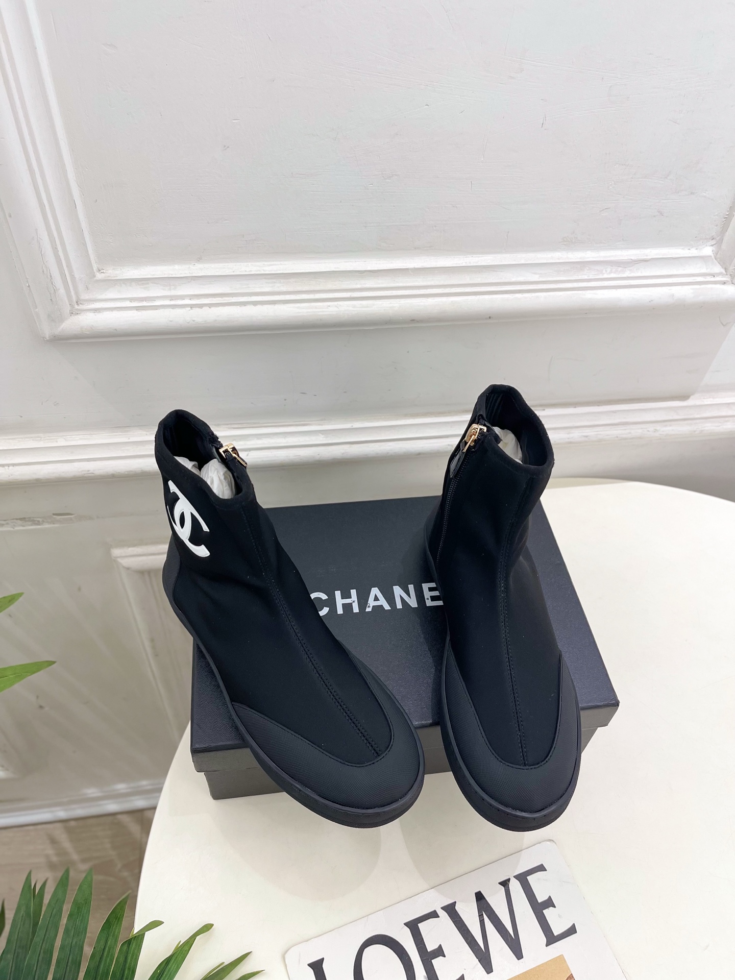 𝐂𝐇𝐀𝐍𝐄𝐋  | 小香  26𝐬𝐬 🦋2026 春夏新品  专柜经典走秀款 小香双C弹力短靴 系列上新