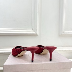 JimmyChoo 吉米周 26𝐬𝐬 ——— ✨ 2026春夏新品 专柜最新款 JC蕾丝金属头尖头 JimmyChoo 吉米周 26𝐬𝐬 ——— ✨ 2026春夏新品 专柜最新款 JC蕾丝金属头尖头