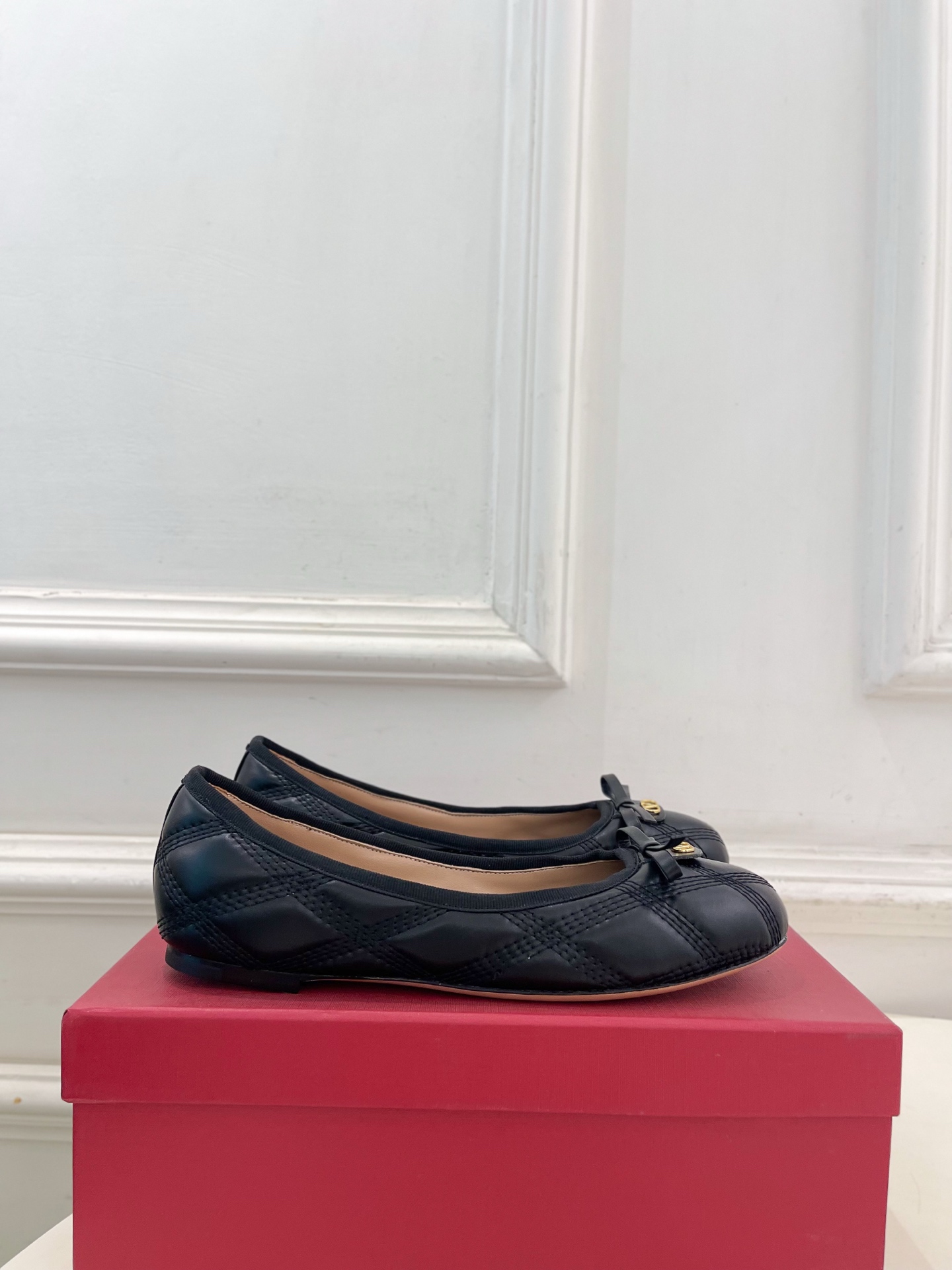 Valentino 华伦天奴 26𝐬𝐬2026春夏新品 VT菱格纹蝴蝶结芭蕾舞鞋上新☑️————————