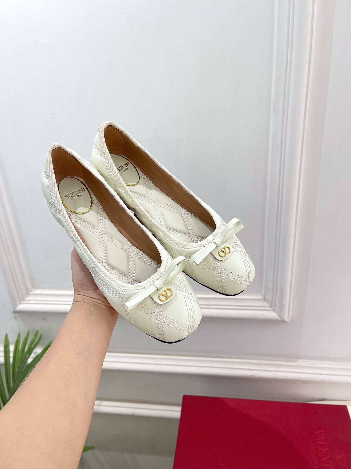 Valentino 华伦天奴 26𝐬𝐬2026春夏新品 VT菱格纹蝴蝶结芭蕾舞鞋上新☑️————————