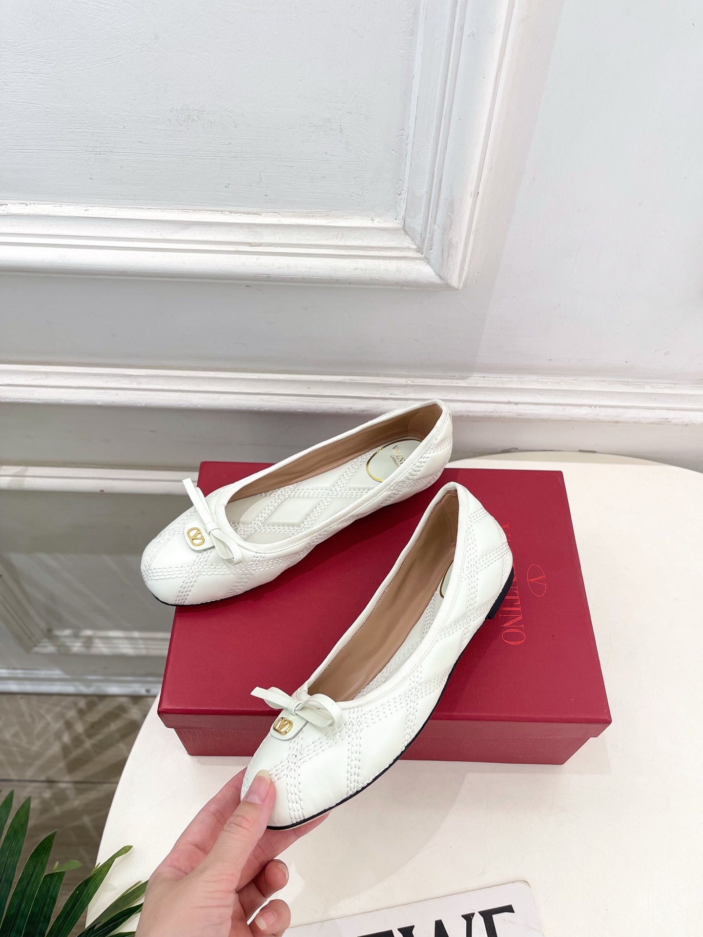 Valentino 华伦天奴 26𝐬𝐬2026春夏新品 VT菱格纹蝴蝶结芭蕾舞鞋上新☑️————————