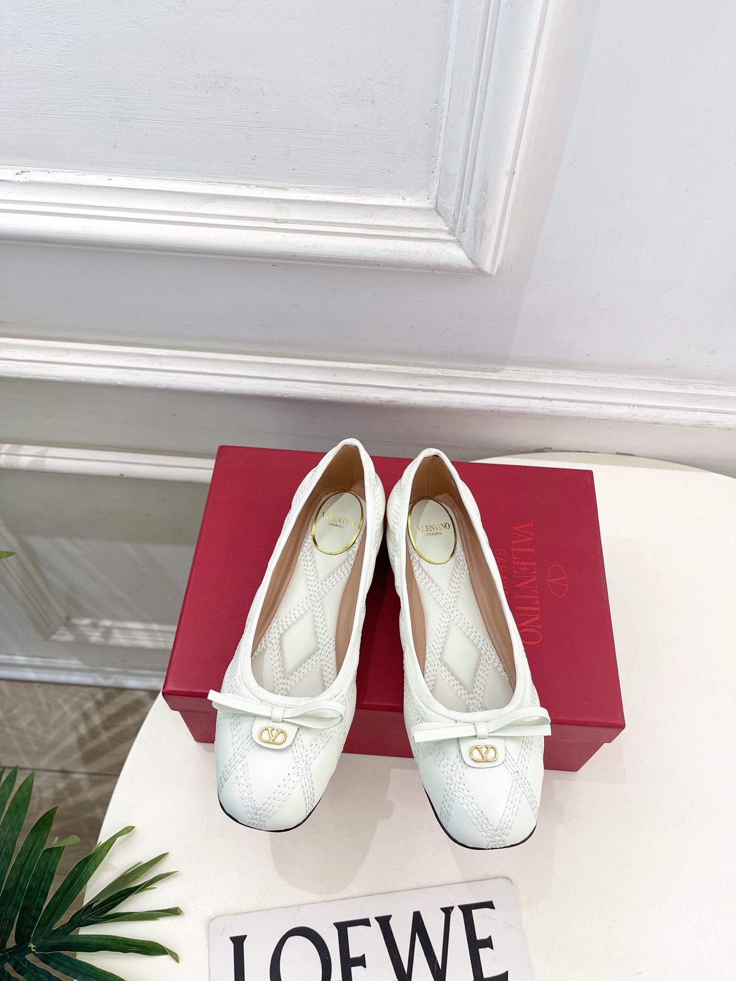Valentino 华伦天奴 26𝐬𝐬2026春夏新品 VT菱格纹蝴蝶结芭蕾舞鞋上新☑️————————