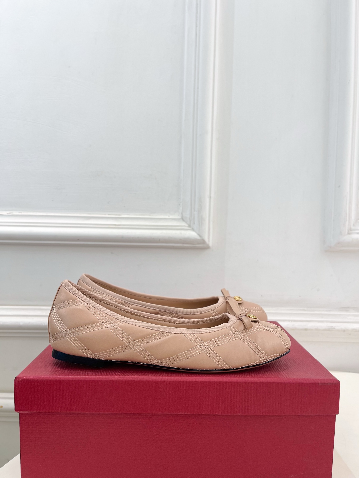 Valentino 华伦天奴 26𝐬𝐬2026春夏新品 VT菱格纹蝴蝶结芭蕾舞鞋上新☑️————————