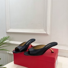 Ferragamo|菲拉格慕26𝐬𝐬2026春夏新品 极简异形金属跟拖鞋 半拖鞋 火爆上新! 这鞋绝对 Ferragamo|菲拉格慕26𝐬𝐬2026春夏新品 极简异形金属跟拖鞋 半拖鞋 火爆上新! 这鞋绝对