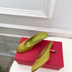 Ferragamo|菲拉格慕26𝐬𝐬2026春夏新品 极简异形金属跟半拖鞋 火爆上新! 这鞋绝对是黑马 Ferragamo|菲拉格慕26𝐬𝐬2026春夏新品 极简异形金属跟半拖鞋 火爆上新! 这鞋绝对是黑马