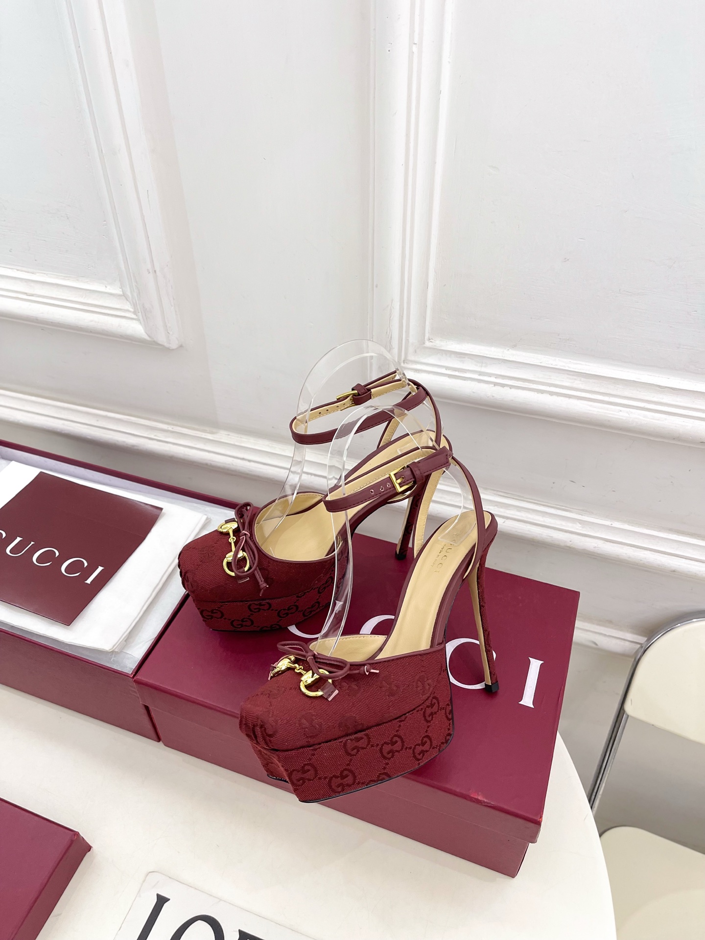 Gucci |  古驰  26𝐬𝐬 ⭐️ G家 主打系列终于面世，狠货值得期待！原有的经典 创造新设计 