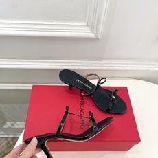 Ferragamo|菲拉格慕26𝐬𝐬2026春夏新品 经典小猫跟蝴蝶结拖鞋 火爆上新! 这鞋绝对是黑马 Ferragamo|菲拉格慕26𝐬𝐬2026春夏新品 经典小猫跟蝴蝶结拖鞋 火爆上新! 这鞋绝对是黑马