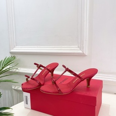 Ferragamo|菲拉格慕26𝐬𝐬2026春夏新品 经典小猫跟蝴蝶结拖鞋 火爆上新! 这鞋绝对是黑马 Ferragamo|菲拉格慕26𝐬𝐬2026春夏新品 经典小猫跟蝴蝶结拖鞋 火爆上新! 这鞋绝对是黑马