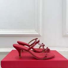 Ferragamo|菲拉格慕26𝐬𝐬2026春夏新品 经典小猫跟蝴蝶结拖鞋 火爆上新! 这鞋绝对是黑马 Ferragamo|菲拉格慕26𝐬𝐬2026春夏新品 经典小猫跟蝴蝶结拖鞋 火爆上新! 这鞋绝对是黑马