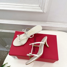 Ferragamo|菲拉格慕26𝐬𝐬2026春夏新品 经典小猫跟蝴蝶结拖鞋 火爆上新! 这鞋绝对是黑马 Ferragamo|菲拉格慕26𝐬𝐬2026春夏新品 经典小猫跟蝴蝶结拖鞋 火爆上新! 这鞋绝对是黑马