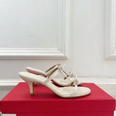 Ferragamo|菲拉格慕26𝐬𝐬2026春夏新品 经典小猫跟蝴蝶结拖鞋 火爆上新! 这鞋绝对是黑马 Ferragamo|菲拉格慕26𝐬𝐬2026春夏新品 经典小猫跟蝴蝶结拖鞋 火爆上新! 这鞋绝对是黑马