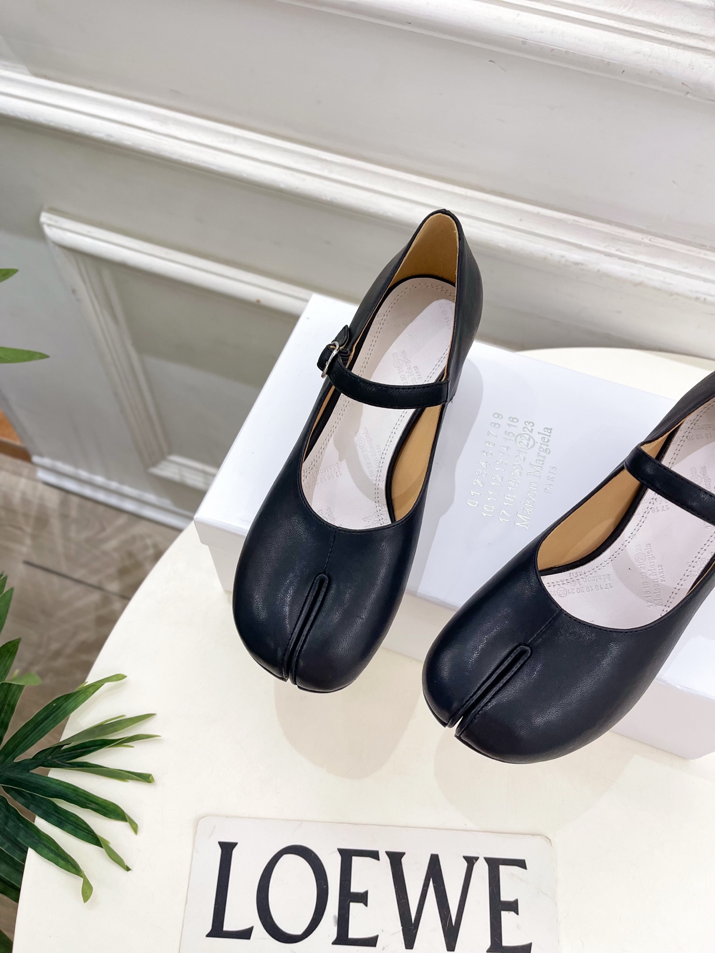 Maison Margiela· 马吉拉26𝐬𝐬 2026春夏新品MM6 分趾粗跟玛丽珍鞋 —————— Maison Margiela· 马吉拉26𝐬𝐬 2026春夏新品MM6 分趾粗跟玛丽珍鞋 ——————