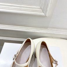 Maison Margiela· 马吉拉26𝐬𝐬 2026春夏新品MM6 分趾粗跟玛丽珍鞋 —————— Maison Margiela· 马吉拉26𝐬𝐬 2026春夏新品MM6 分趾粗跟玛丽珍鞋 ——————