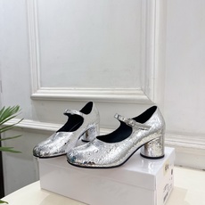 Maison Margiela· 马吉拉26𝐬𝐬 2026春夏新品MM6 分趾粗跟玛丽珍鞋 —————— Maison Margiela· 马吉拉26𝐬𝐬 2026春夏新品MM6 分趾粗跟玛丽珍鞋 ——————