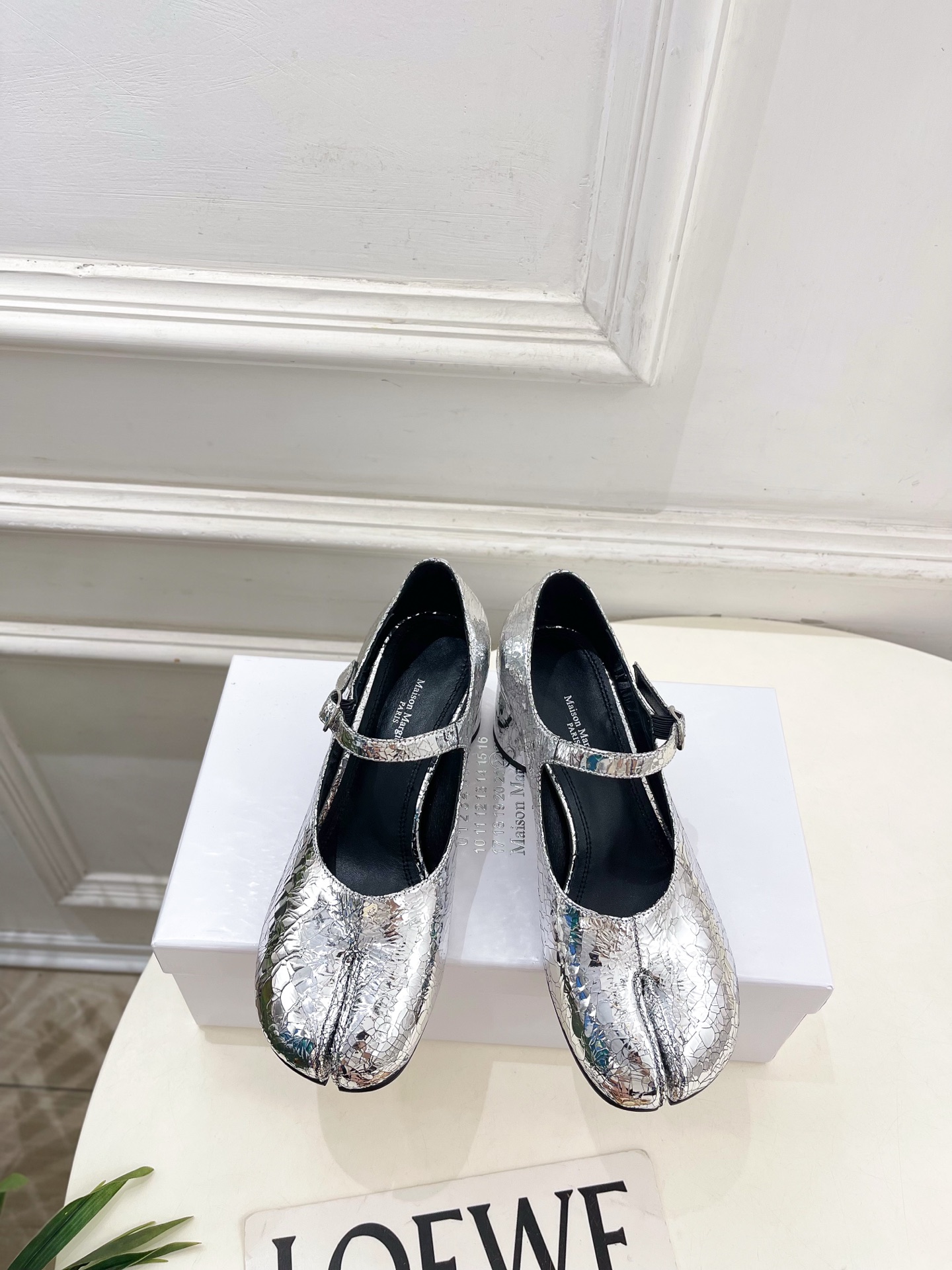 Maison Margiela· 马吉拉26𝐬𝐬 2026春夏新品MM6 分趾粗跟玛丽珍鞋 ——————