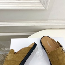 Maison Margiela· 马吉拉26𝐬𝐬 2026春夏新品MM6 金属皮带扣分趾半拖勃肯鞋——— Maison Margiela· 马吉拉26𝐬𝐬 2026春夏新品MM6 金属皮带扣分趾半拖勃肯鞋———